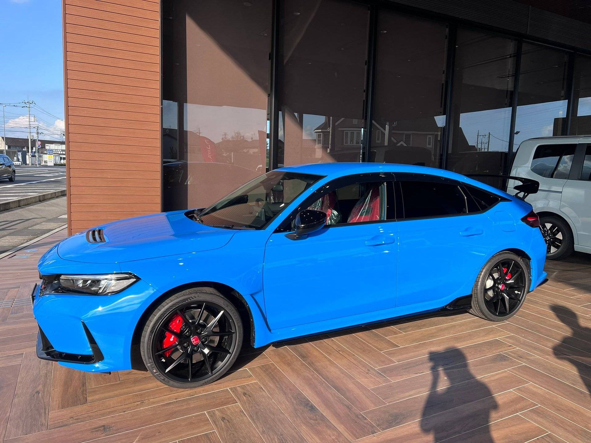 11th Gen Honda Civic Official BOOST BLUE FL5 Type R Photos Thread 1662591202438-pn