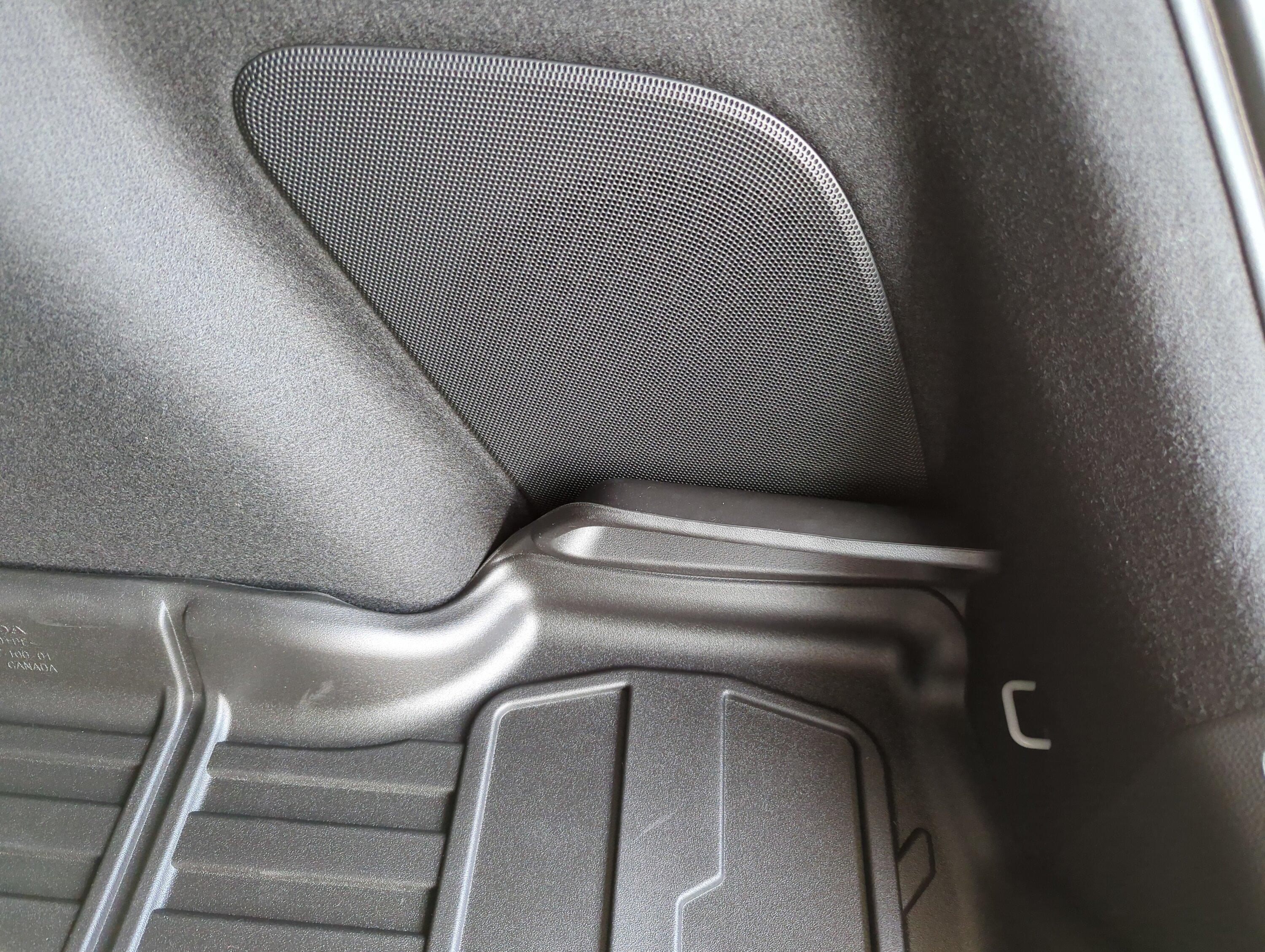 11th Gen Honda Civic Cargo Tray Defect? 16910159825845770045064130375435
