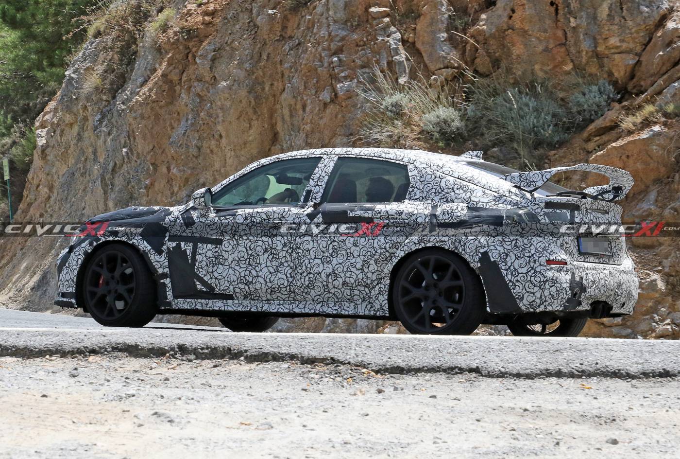 11th Gen Honda Civic Next Civic Type R Spied Testing in Southern Europe 2022-civic-type-r-testing-europe-17