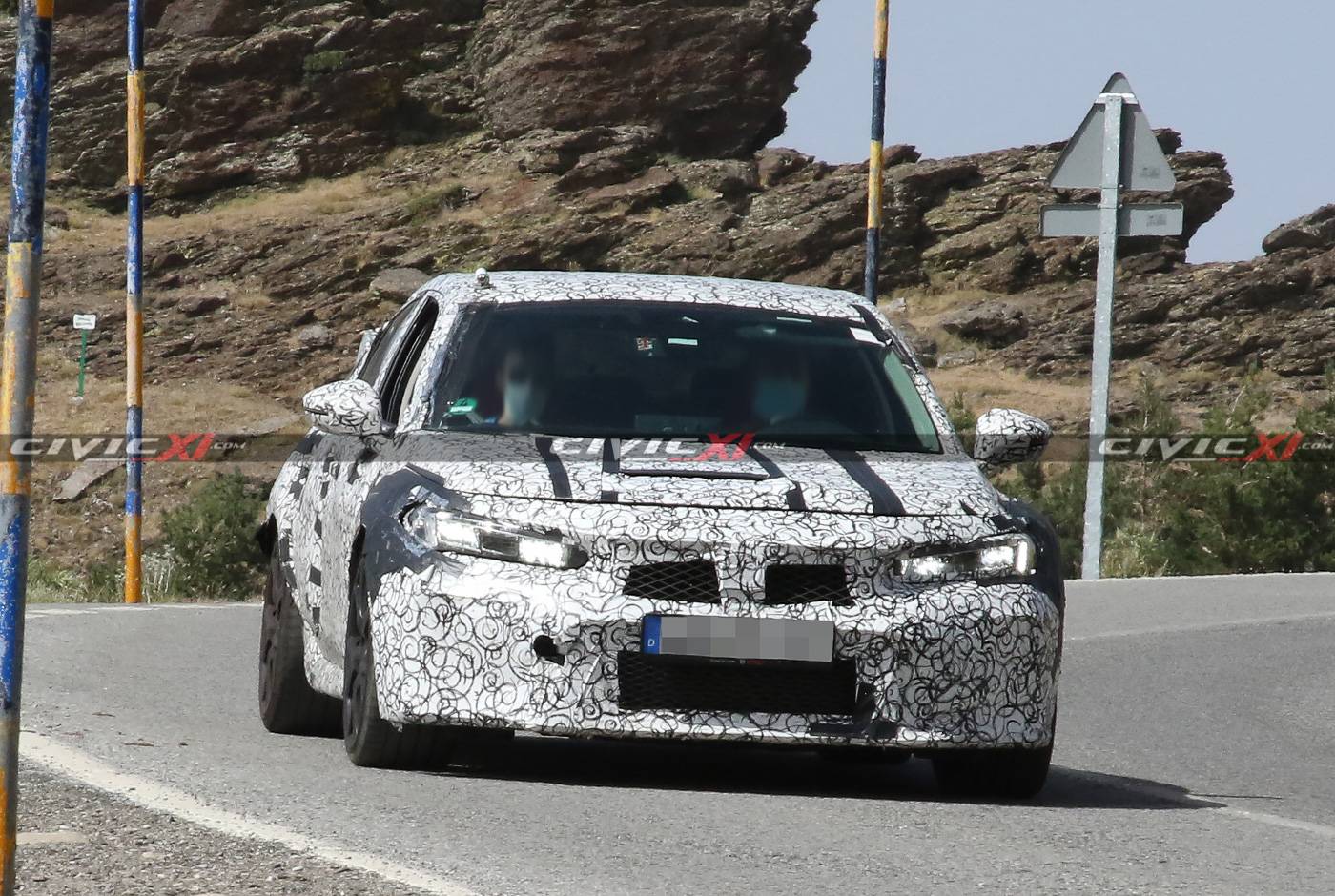 11th Gen Honda Civic Next Civic Type R Spied Testing in Southern Europe 2022-civic-type-r-testing-europe-22