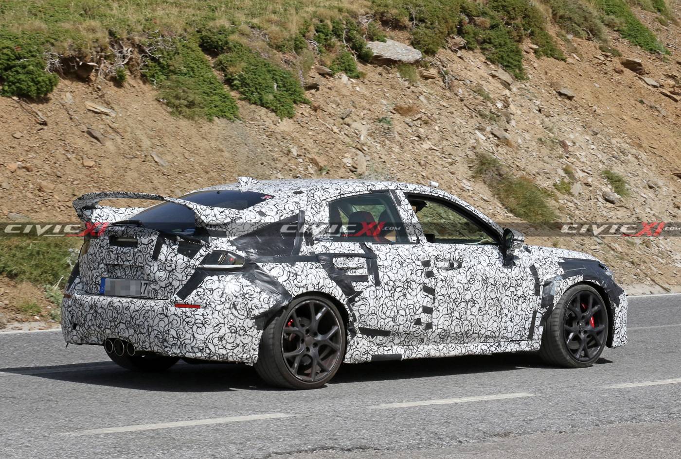 11th Gen Honda Civic Next Civic Type R Spied Testing in Southern Europe 2022-civic-type-r-testing-europe-27