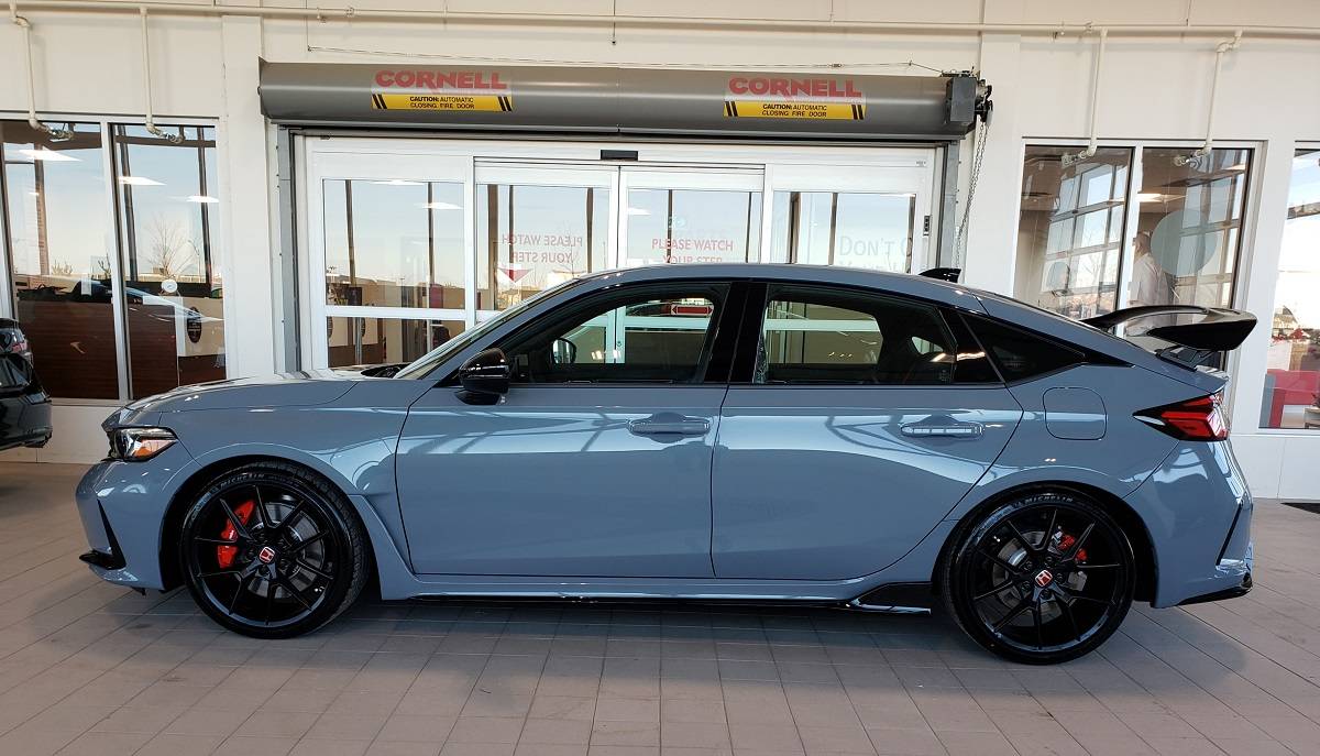 11th Gen Honda Civic Canadian dealer asked what colour Type R I want 20221208_181851
