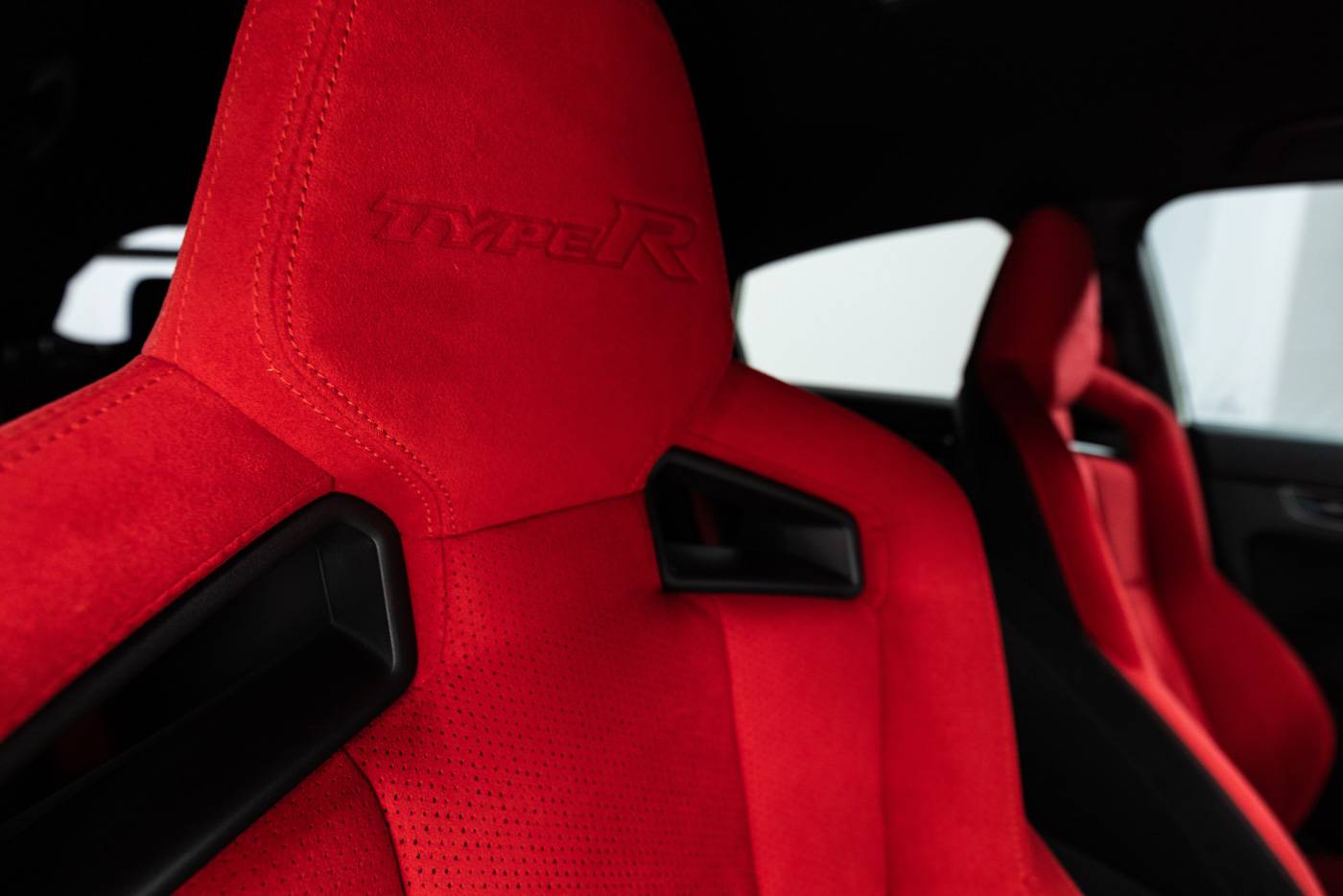 11th Gen Honda Civic OFFICIAL: 2023 Civic Type R Reveal Photos, Wallpapers & Videos 2023-honda-civic-typer-official-press-photos-15