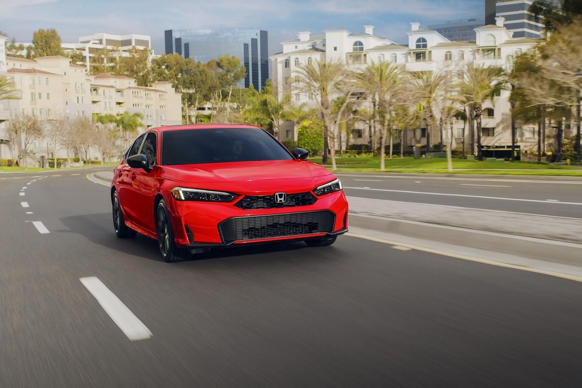 2025 Civic Hybrid Engine Wins "Wards 10 Best Engines & Propulsion Systems" Award CivicXI