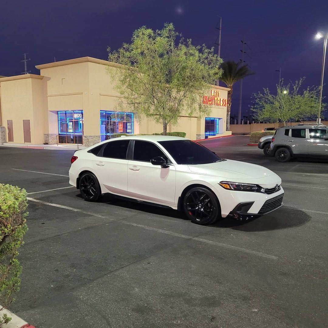 11th Gen Honda Civic Official PLATINUM WHITE 2022+ 11th Gen Civic & Si Thread 221464219_958950964683704_8104356846229187057_n