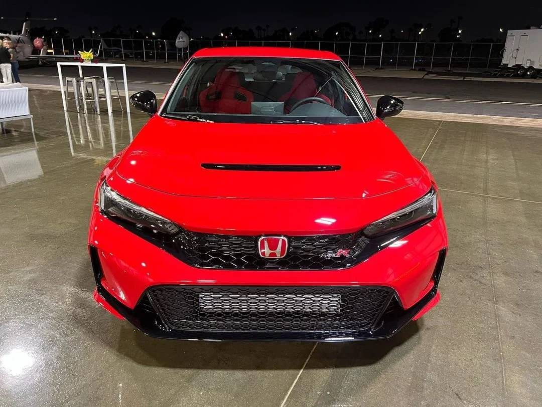 11th Gen Honda Civic Best Factory Color - 2023 FL5 Type R 📸Updated Pics📸 294461433_878673266856660_5511468922089721234_n-jpg.10170