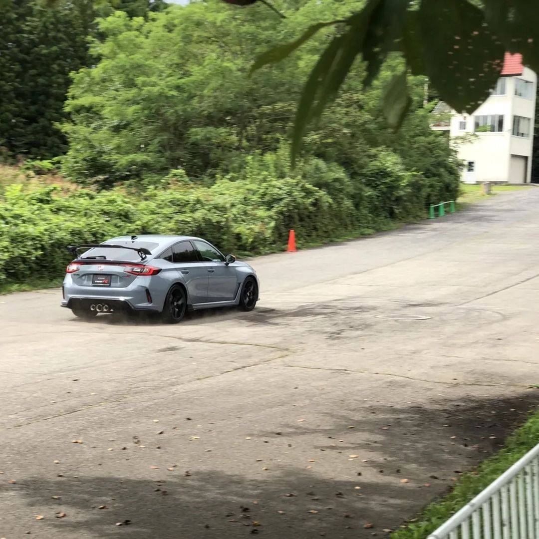 11th Gen Honda Civic Drift King and the 2023 Civic Type R 302643876_1582517158832791_3490802086428717818_n