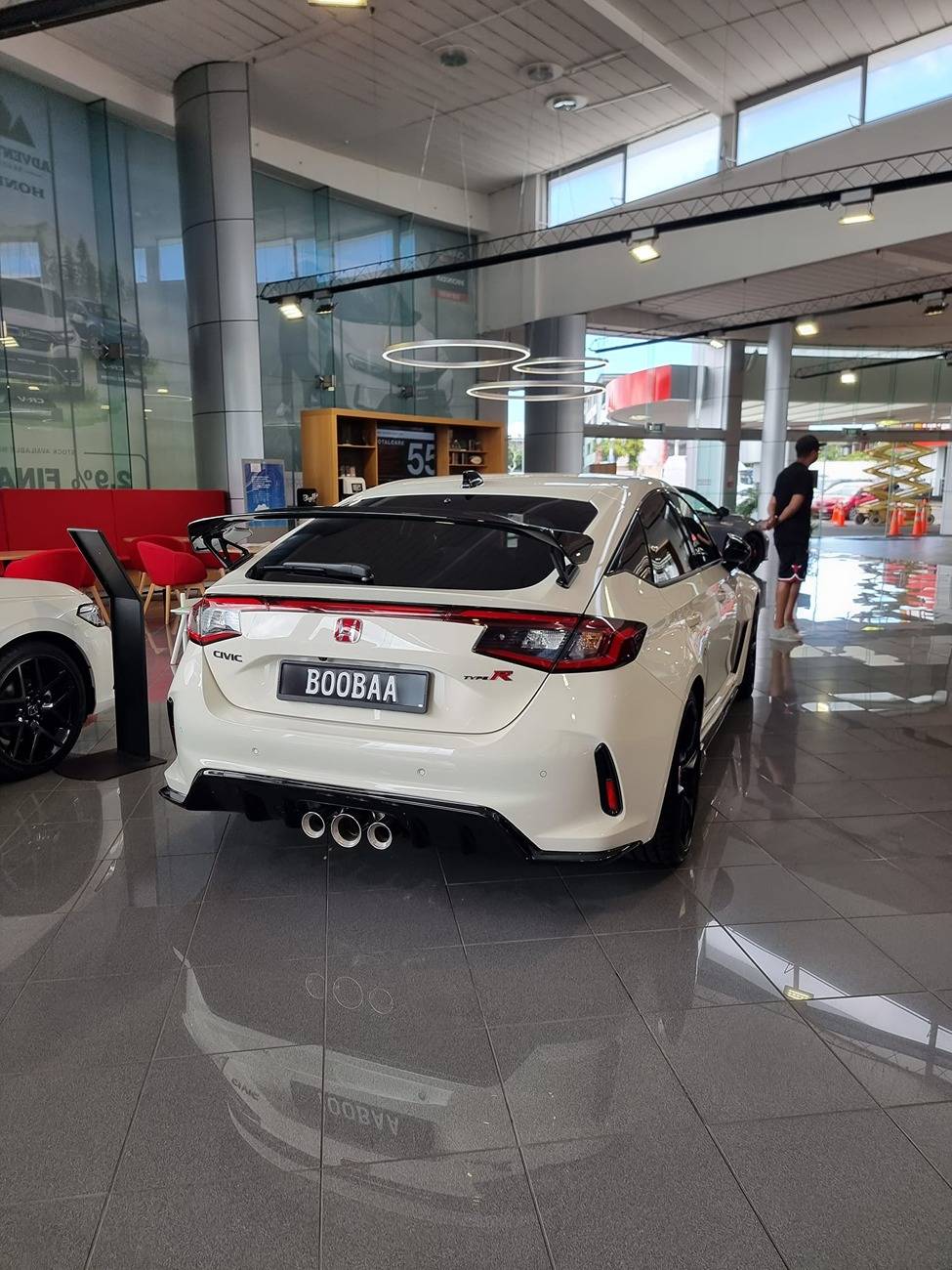 11th Gen Honda Civic Post your FL5 Civic Type R delivery pics! 🙌 📸 325941937_723787245798482_3411950566859152721_n
