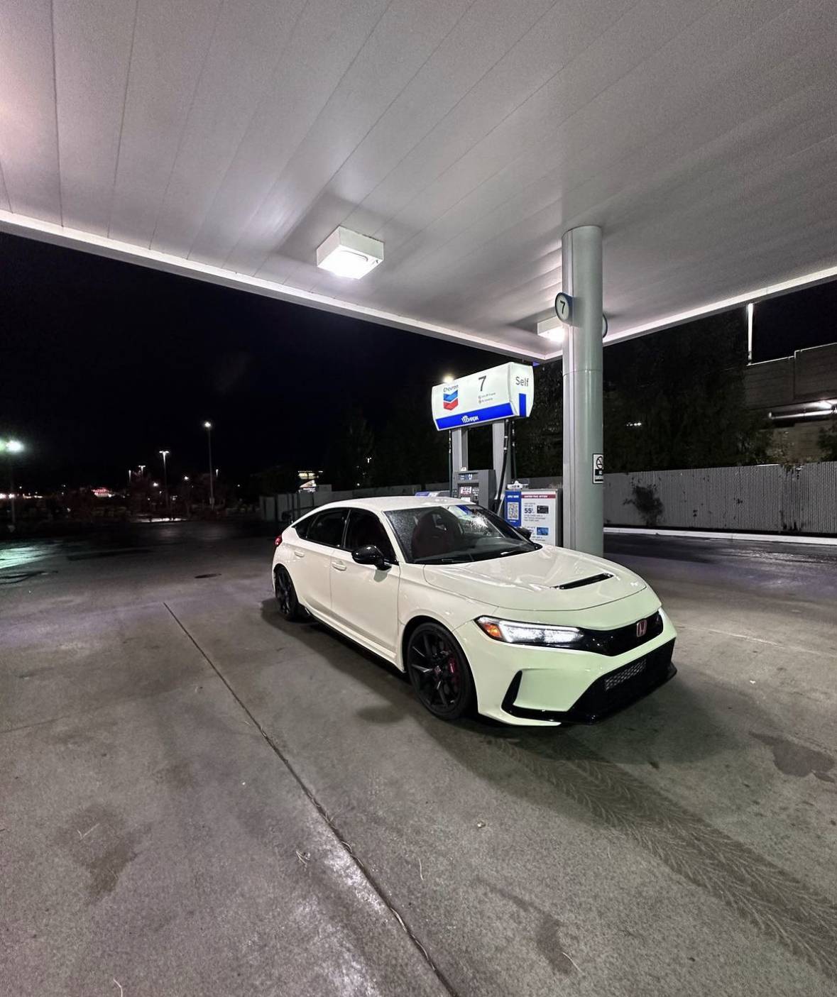 11th Gen Honda Civic Official CHAMPIONSHIP WHITE FL5 Type R Photos Thread 46A10A8C-94B0-4186-894A-59E68843A01E