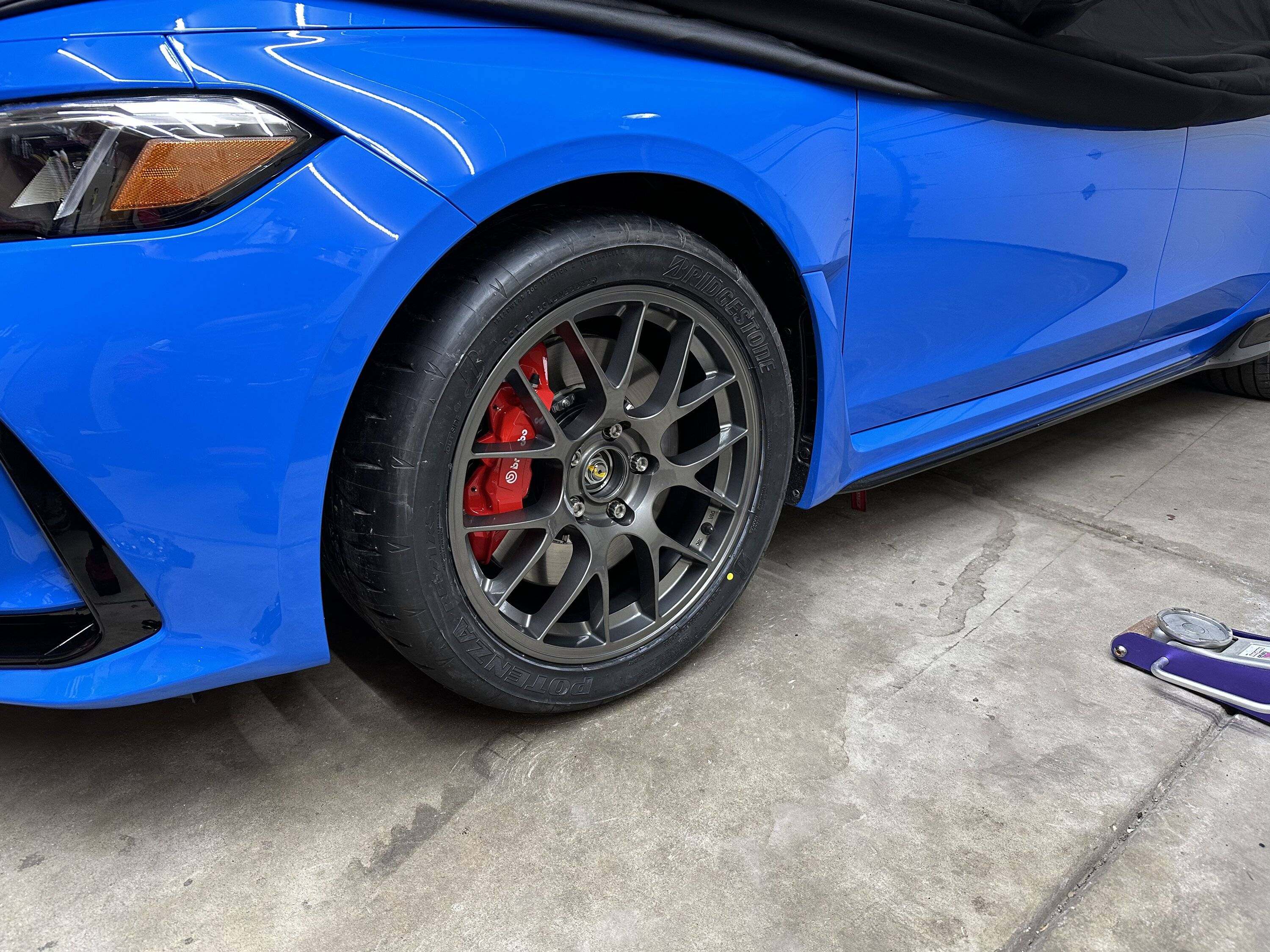 11th Gen Honda Civic 295/35/18 tires fit 5337D439-DE99-42B7-954E-035E451C8E5D