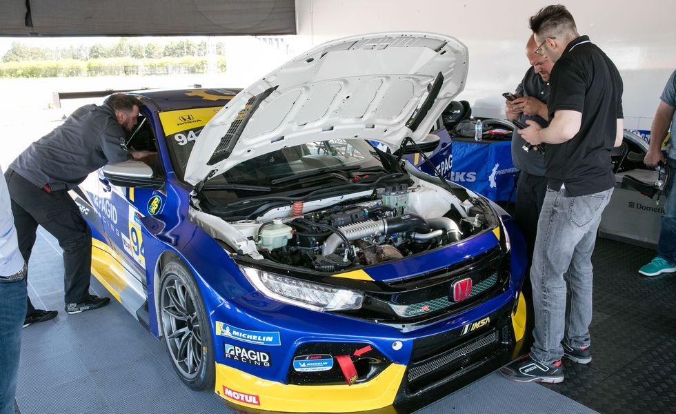 11th Gen Honda Civic DE5 HPD/JAS Motorsport TCR - What cooling modifications were done (comparison to the HPD FK8)? ce-car-experience-109-1562608858.jpg?crop=1.00xw:0