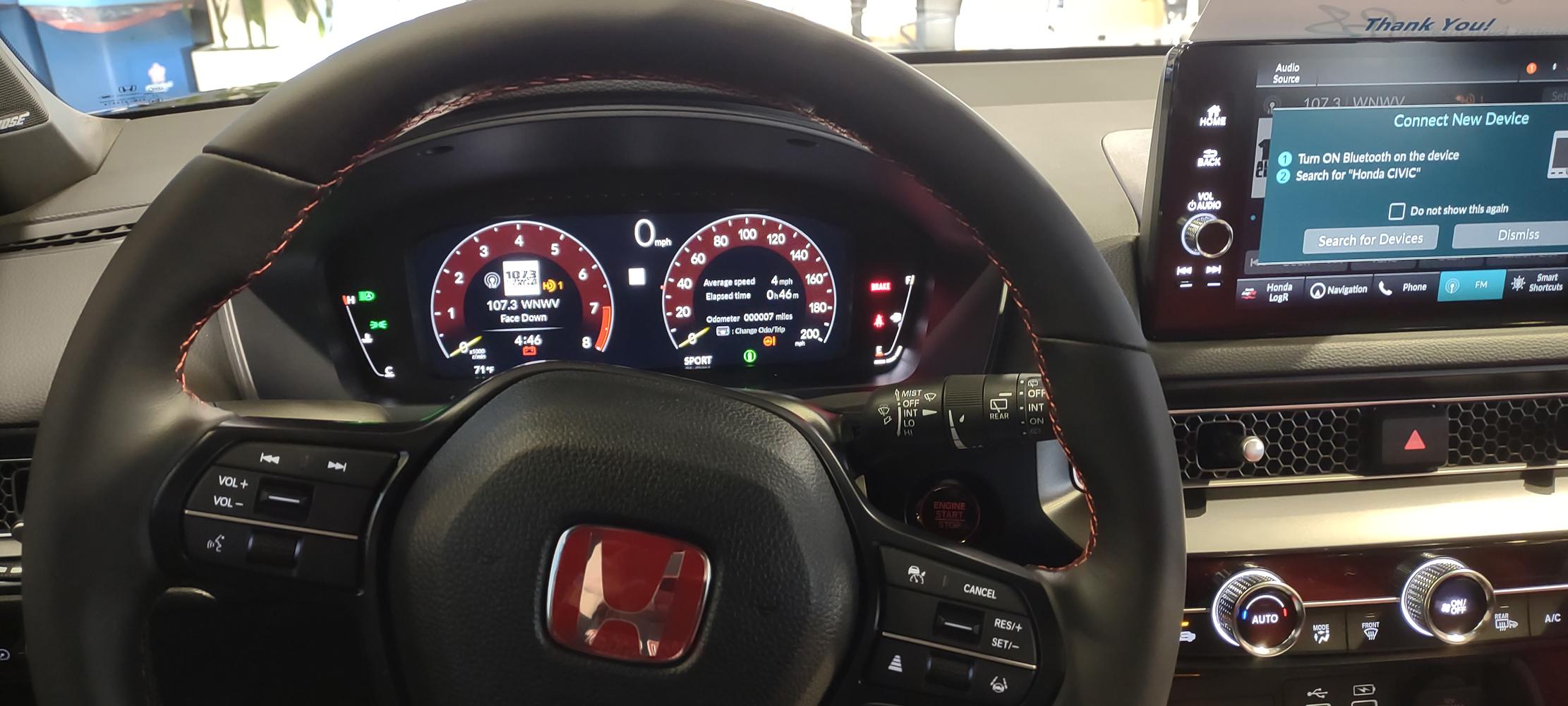 11th Gen Honda Civic Post your FL5 Civic Type R delivery pics! 🙌 📸 Dealer dash resized080