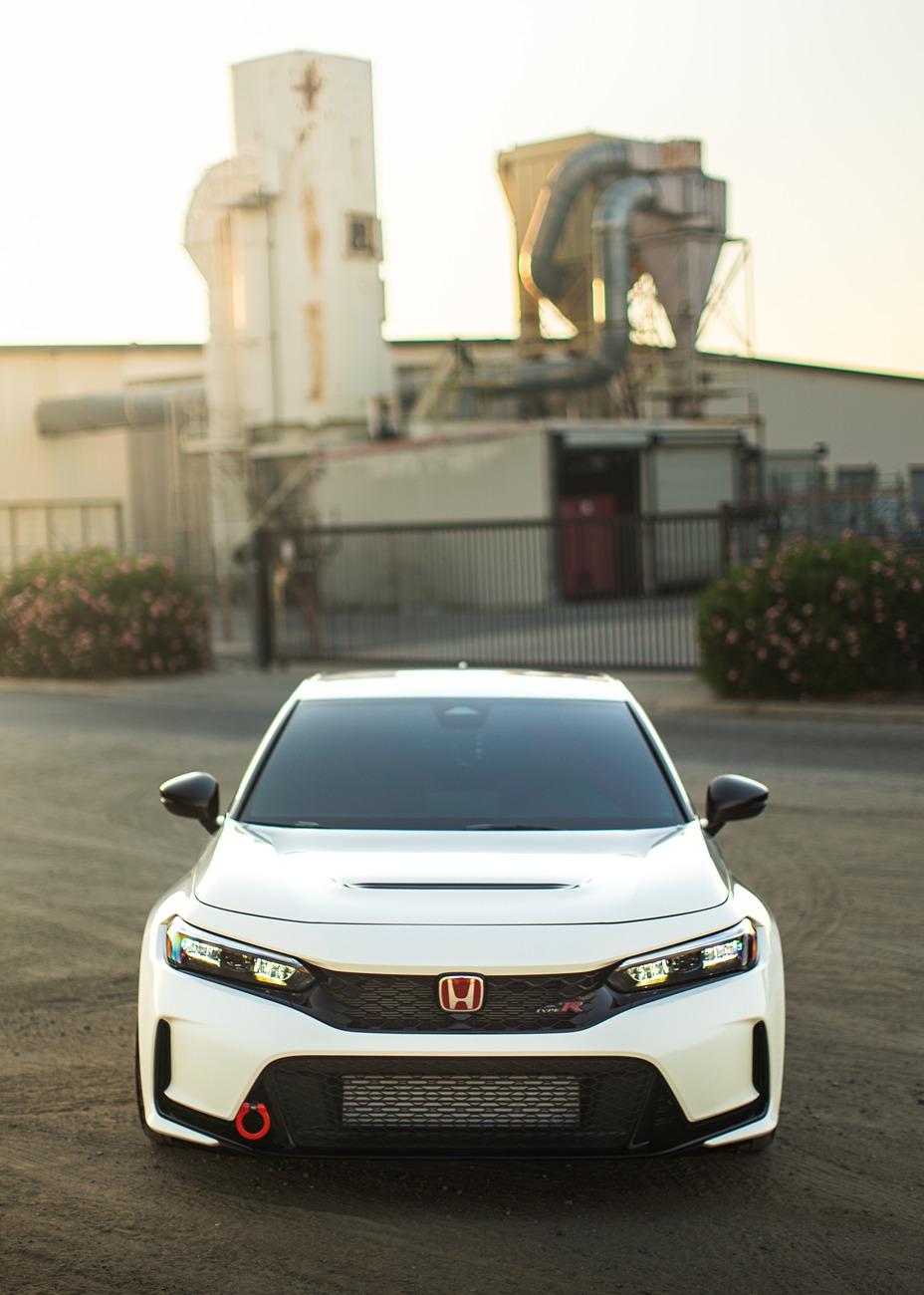 11th Gen Honda Civic Championship White FL5 Build by InfiniteRaiders DSC04785-2