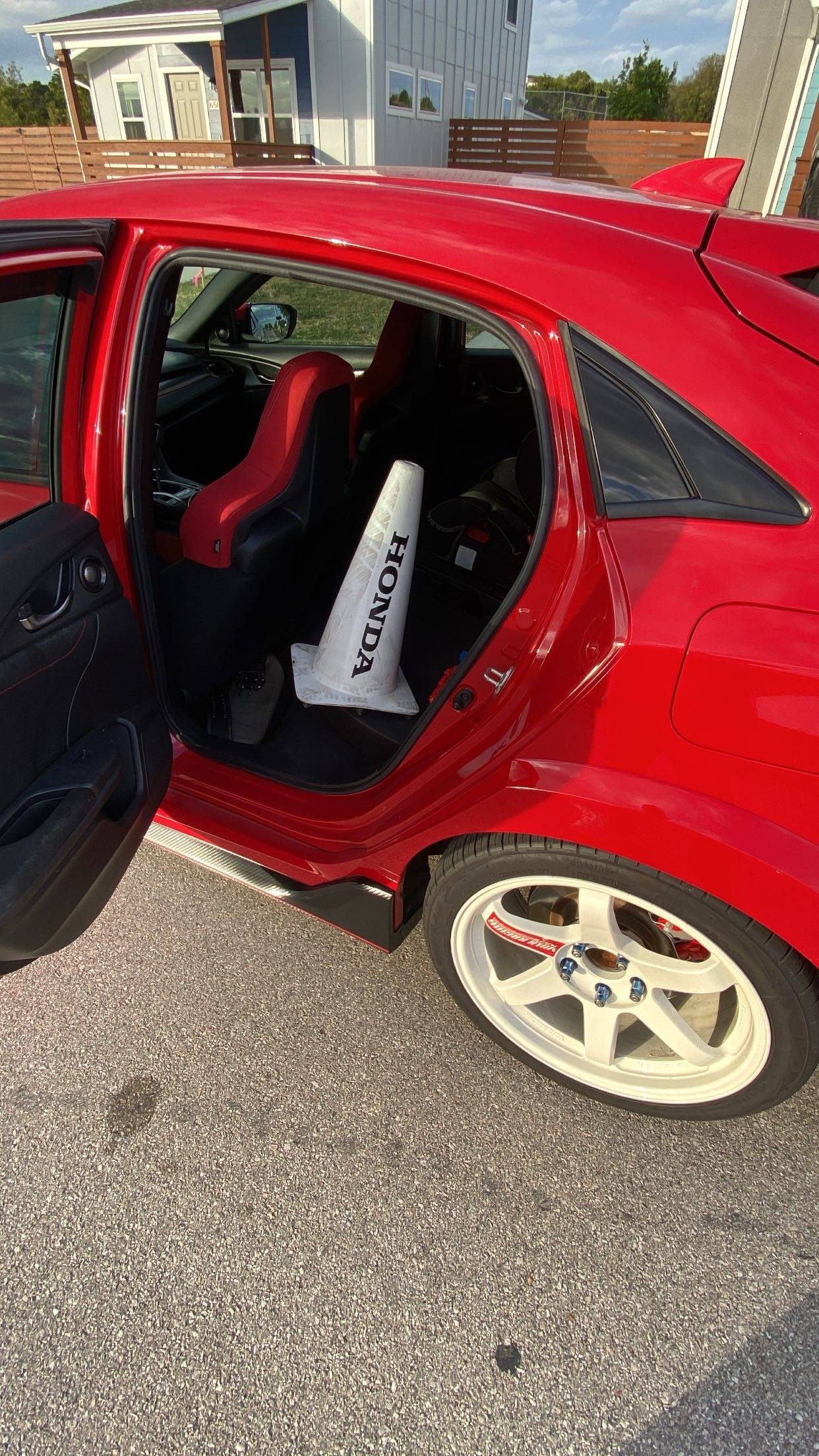11th Gen Honda Civic Sat in Rallye Red FL5 Civic Type R and took interior pics F44A32DB-E78C-4D83-A2D9-811C28B79839