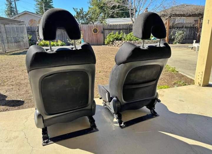 11th Gen Honda Civic FS: Civic si front seats FB_IMG_1710194339605