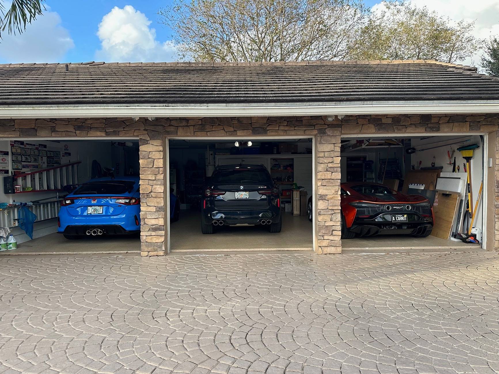 11th Gen Honda Civic Your ideal 3 car garage Garage 3 cars