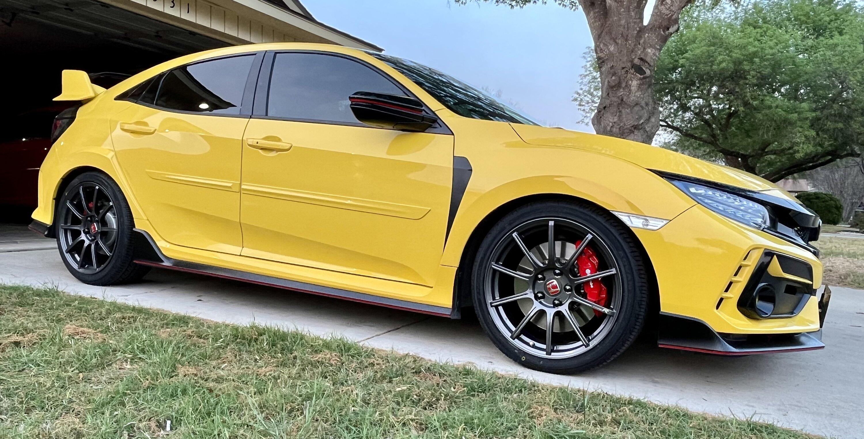 11th Gen Honda Civic FS: FL5 forged accessory wheels. IMG_0749
