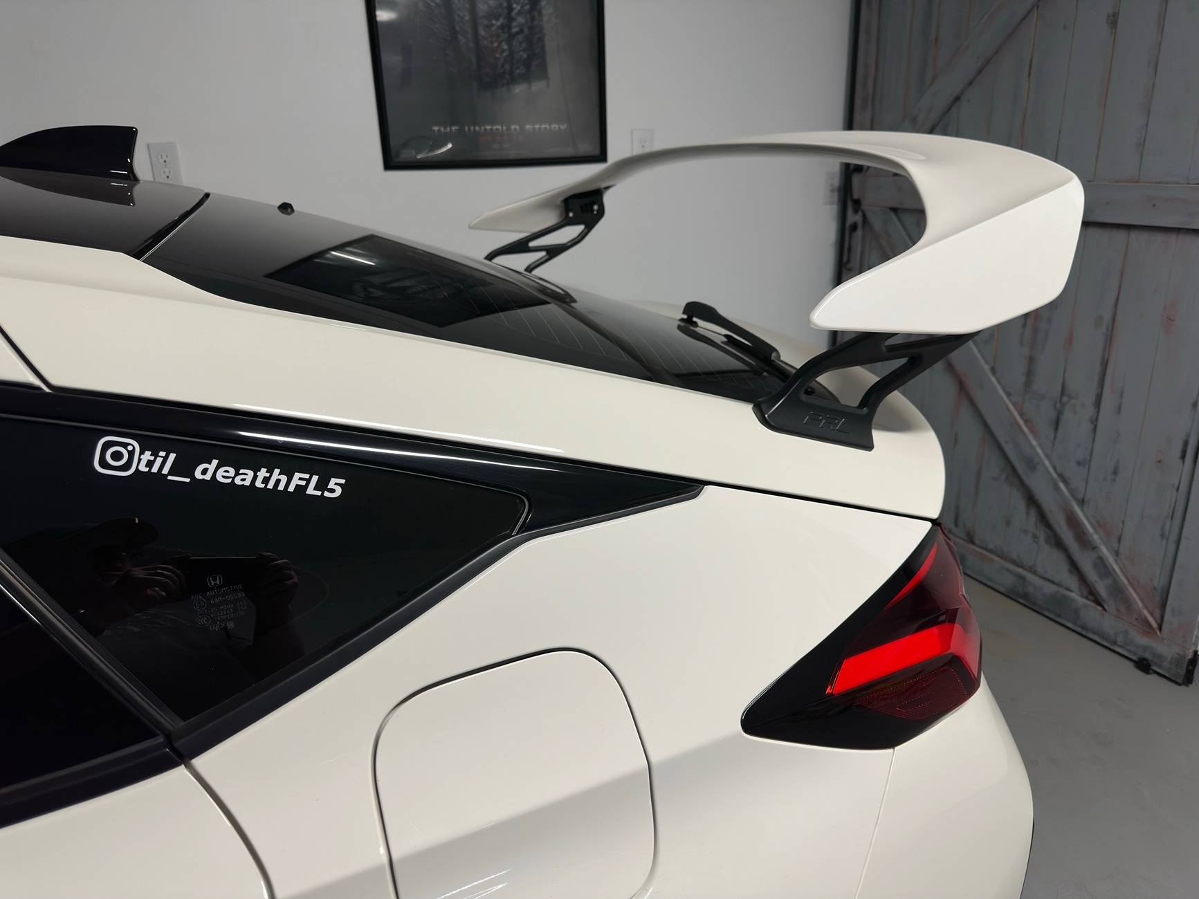 11th Gen Honda Civic FL5 Color Matched Wing IMG_0875.JPG