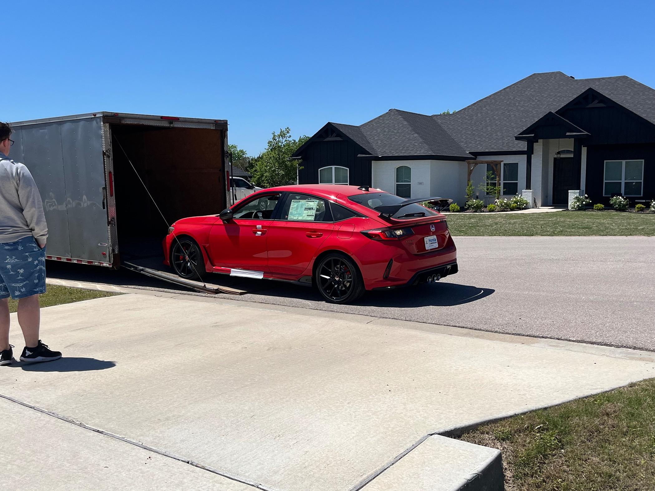 11th Gen Honda Civic Post your FL5 Civic Type R delivery pics! 🙌 📸 IMG_1026