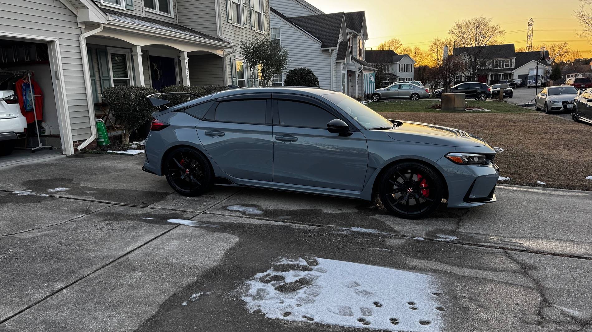 11th Gen Honda Civic Official SONIC GRAY PEARL FL5 Type R Photos Thread IMG_2969