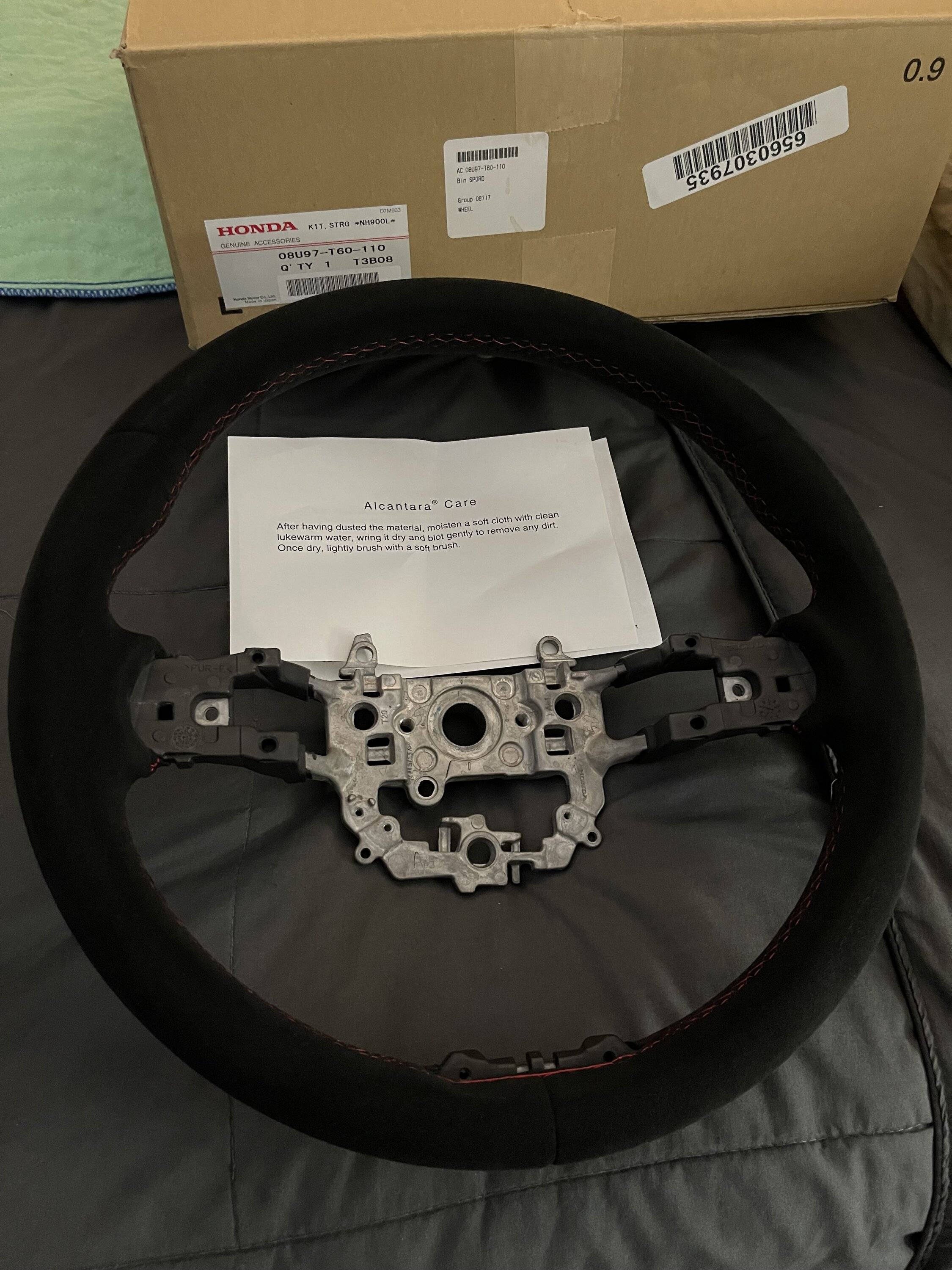 11th Gen Honda Civic SOLD- Oem Honda/Acura Alcantara Steering Wheel IMG_3425