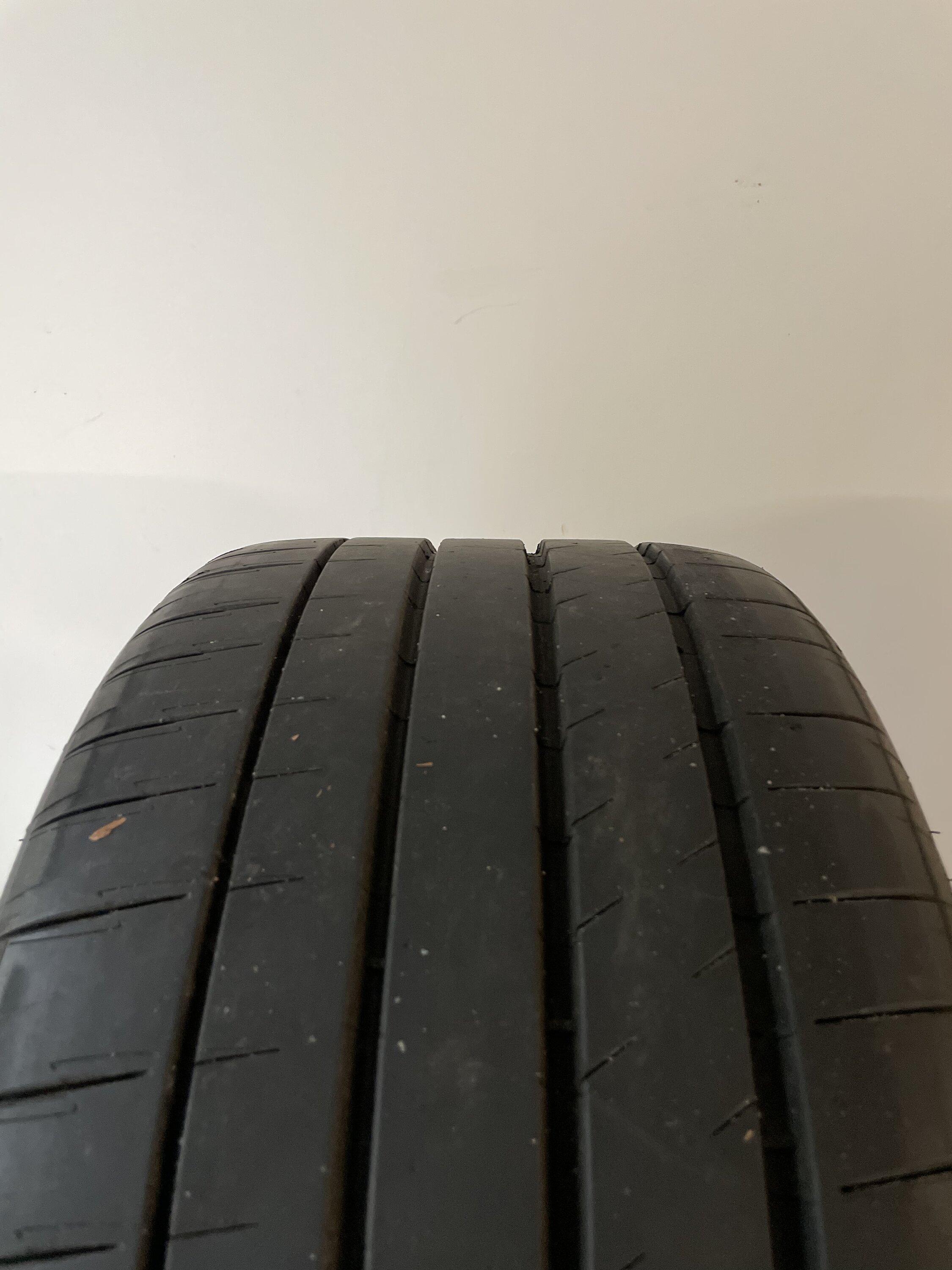 11th Gen Honda Civic OEM FL5 Tires - Pilot Sport 4 S 265/30/19 - Used for 1600 Miles IMG_4170
