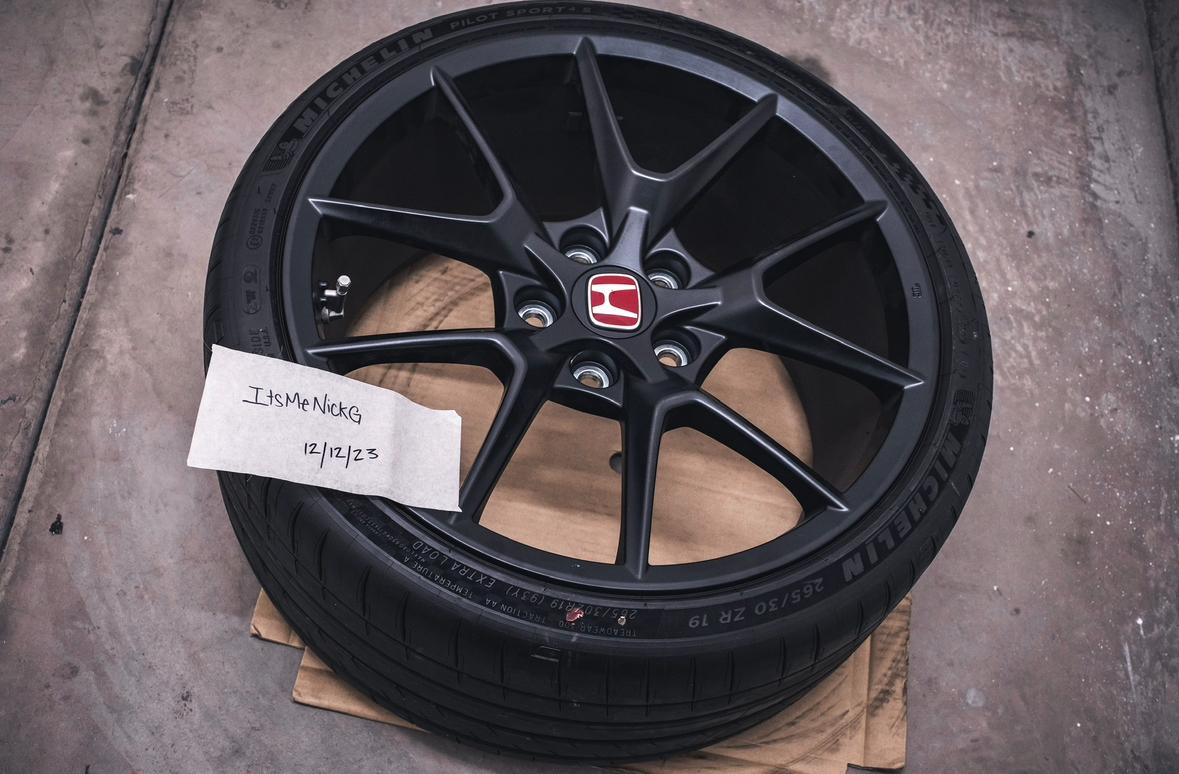 11th Gen Honda Civic FL5 OEM Wheels/Tires, ~300 Miles - $2,000 Picked Up IMG_5087
