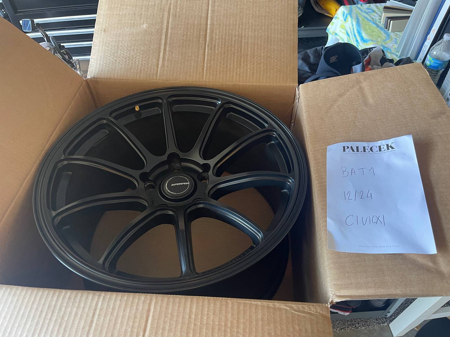 11th Gen Honda Civic OEM PARTS (CF wing, shift knob), OLM wing, 18’s wheels and more img_5299-jpe