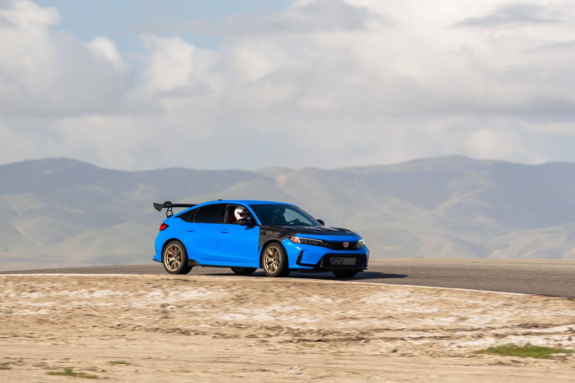 11th Gen Honda Civic BuntaTypeR Boost Blue Build L1cGld-