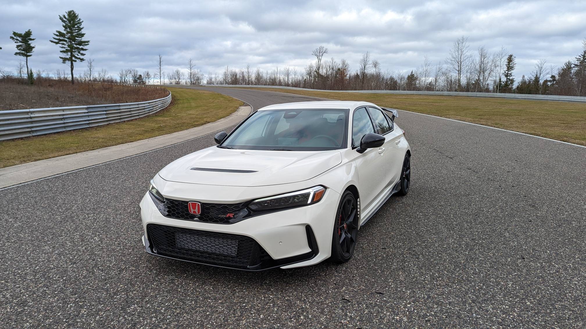 11th Gen Honda Civic First 500KMs Driving and FL5 Track Impressions @ Calabogie Motorsports Park, Longest Track in Canada PXL_20221112_180541021