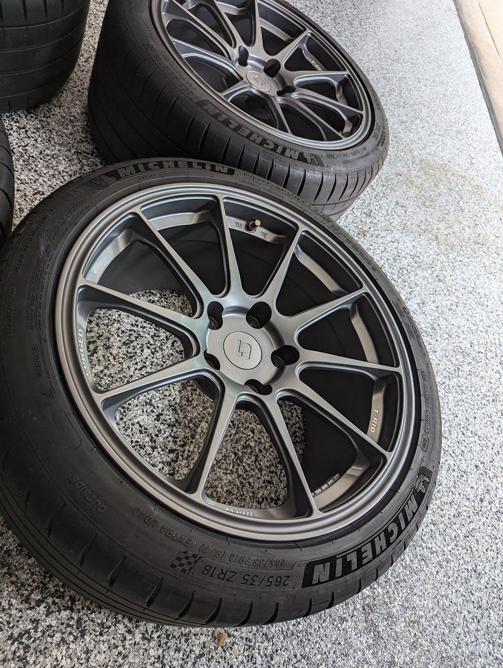 11th Gen Honda Civic Titan7 T-R10, 18x9.5 +45, Satin Titanium - $1,500 PXL_20240722_173136123