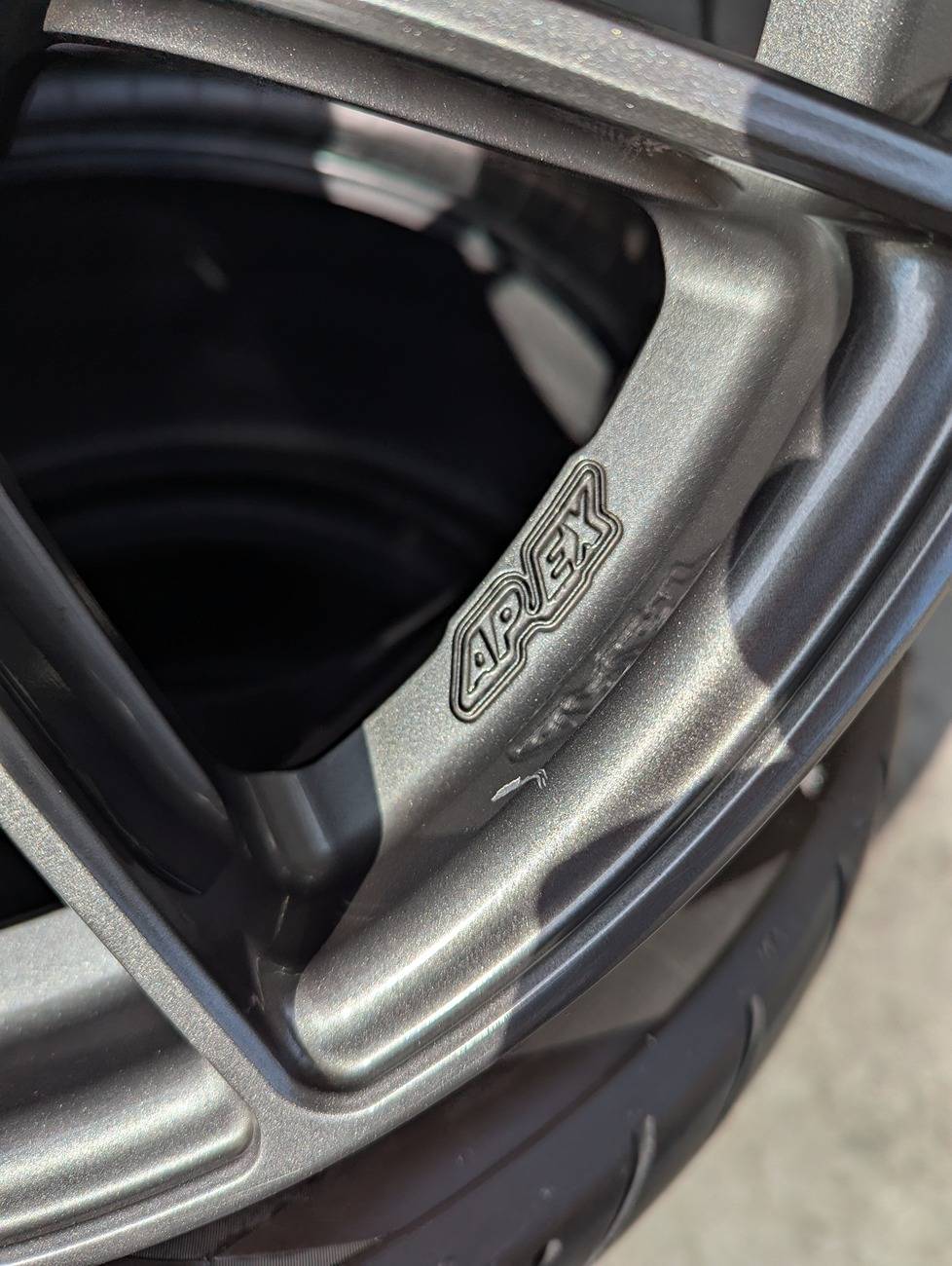 11th Gen Honda Civic GONE: Apex Wheels SM-10RS 18x10 +42 Forged Anthracite PXL_20250203_205103241.MP