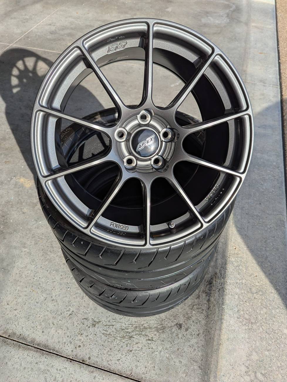 11th Gen Honda Civic GONE: Apex Wheels SM-10RS 18x10 +42 Forged Anthracite PXL_20250203_205254711.MP