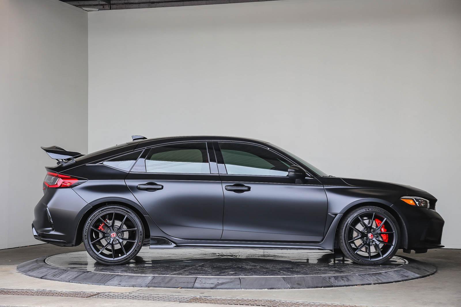 11th Gen Honda Civic Official CRYSTAL BLACK PEARL FL5 Type R Photos Thread Satin Black CTR 5