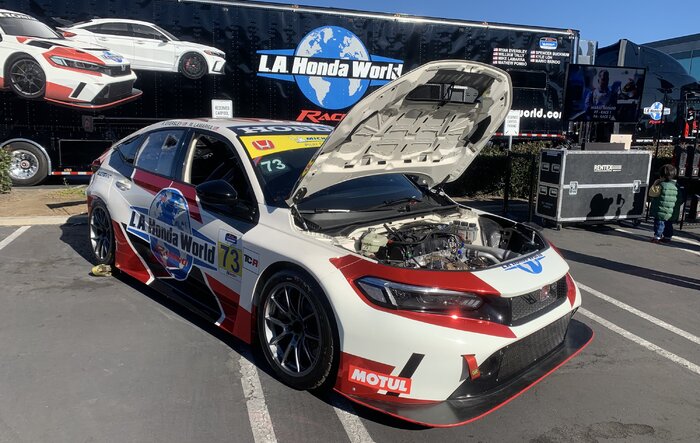 FL5 TCR Race Car at American Honda Cars & Coffee