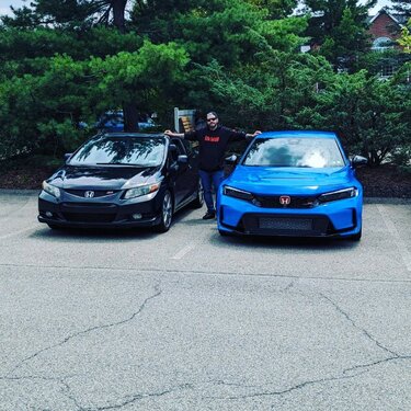 Si and Type-R.jpg