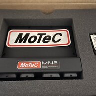 MoTeC R