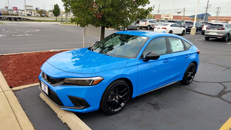 Test drove a Civic Hatchback Sport 2.0 Manual transmission Boost Blue
